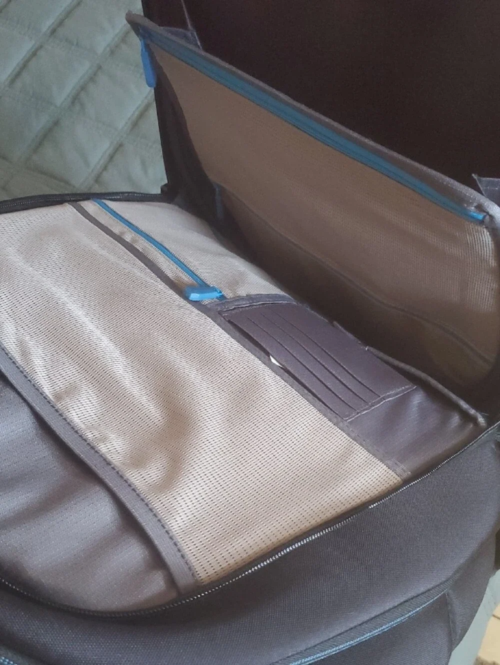 Alienware  Vindicator backpack Black Tag with White Alien Head brand new.